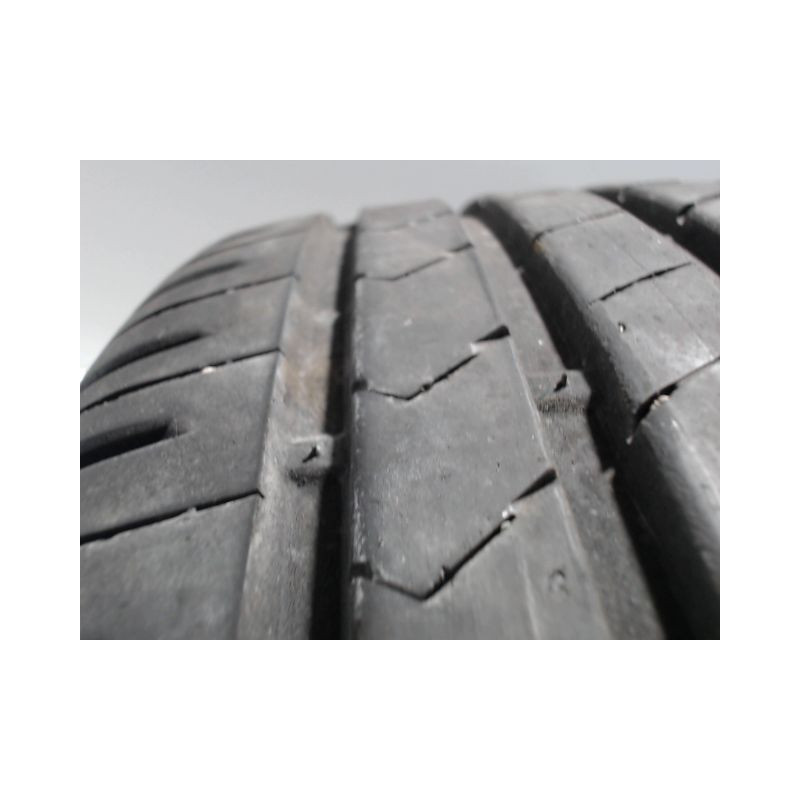 Paire de pneus KUMHO ECSTA HS51 215 45 16 90 V