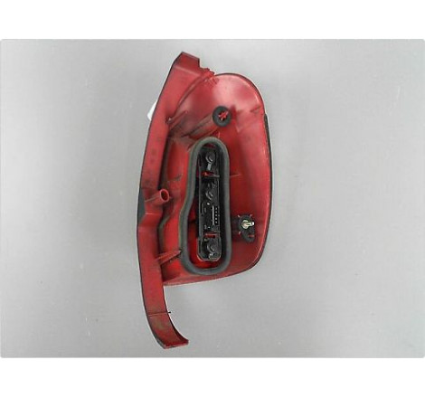 FEU ARRIERE GAUCHE  PEUGEOT 306 BREAK 97-2002