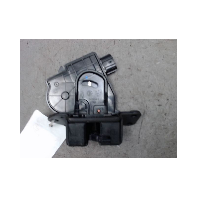 SERRURE HAYON  TOYOTA AURIS 2007-