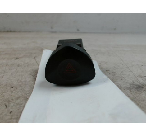 BOUTON DE WARNING RENAULT CLIO II PH.2 01-06