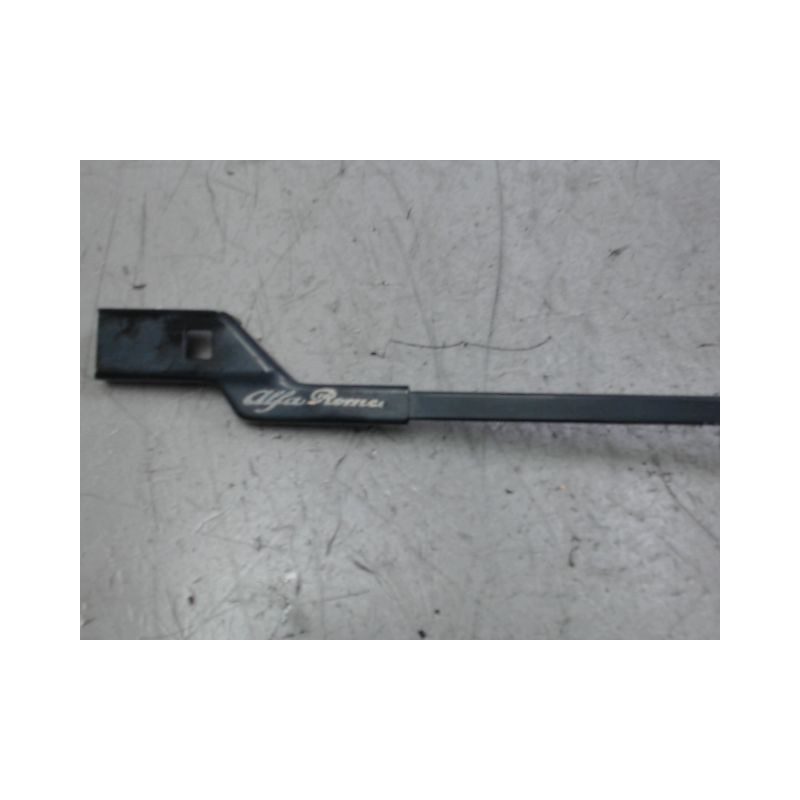 BRAS ESSUIE-GLACE AVANT DROIT ALFA ROMEO GUILIETTA 2010-
