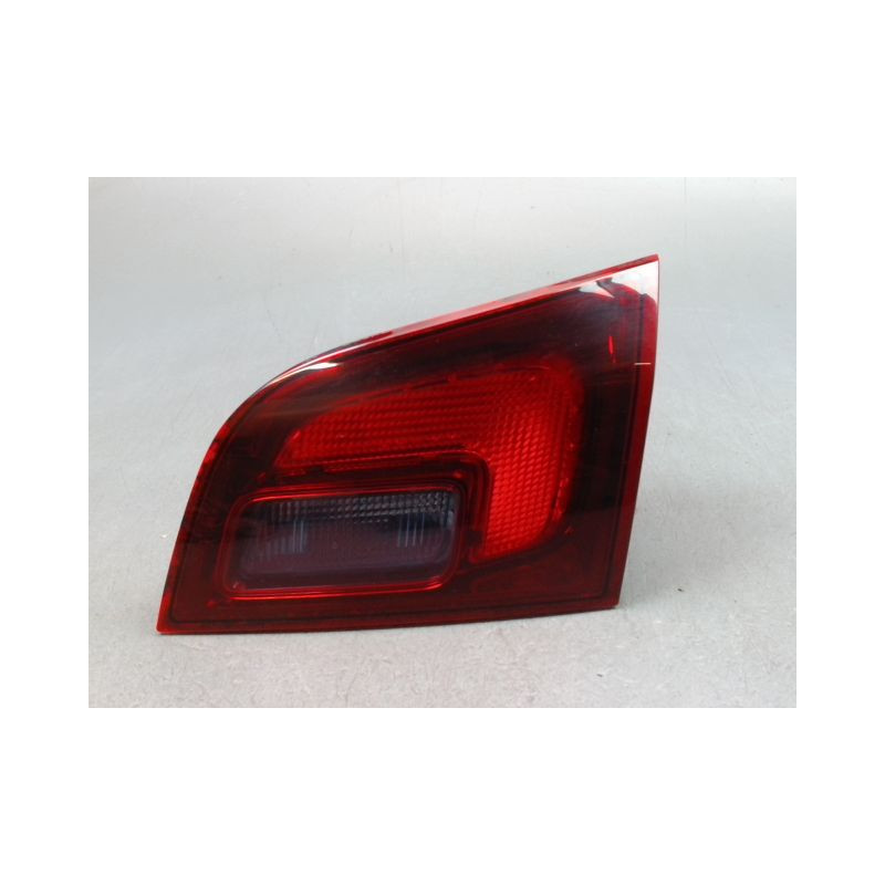 FEU ARRIERE INTERIEUR DROIT OPEL ASTRA BREAK 2004-