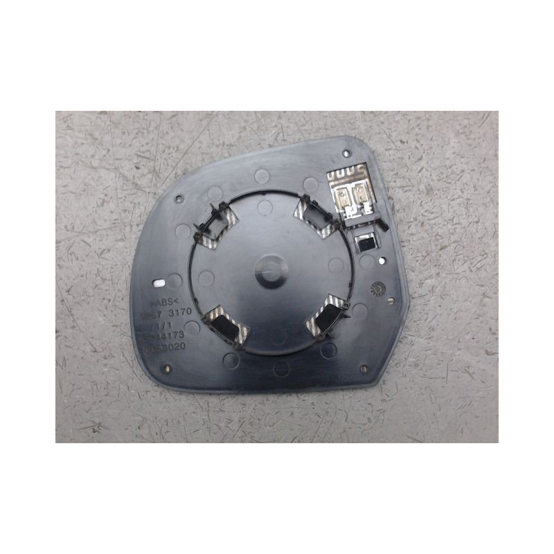 GLACE RETROVISEUR EXT D NISSAN MICRA