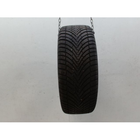 Pneu KUMHO SOLUS 4S HA32 215 45 16 90 V