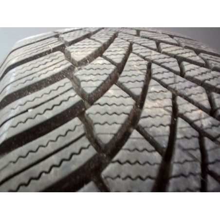 Pneu BRIDGESTONE BLIZZAK LM005 185 60 15 84 T