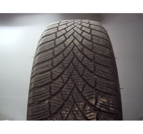 Pneu BRIDGESTONE BLIZZAK LM005 185 60 15 84 T