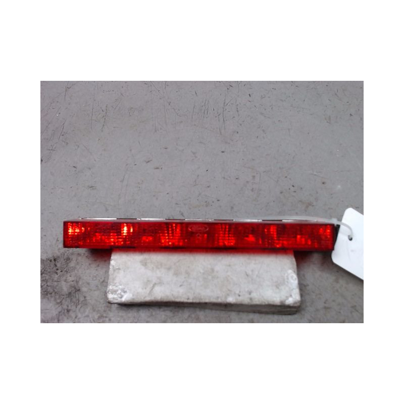 FEUX STOP SUPPLEMENTAIRE FORD FOCUS 2008-
