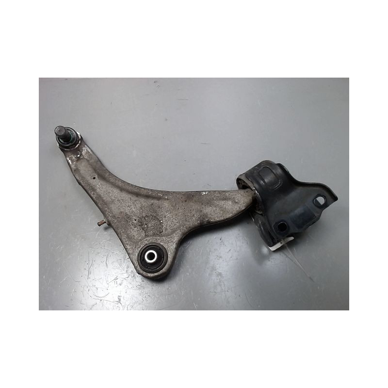 TRIANGLE INFERIEUR AVANT DROIT LAND ROVER RR EVOQUE