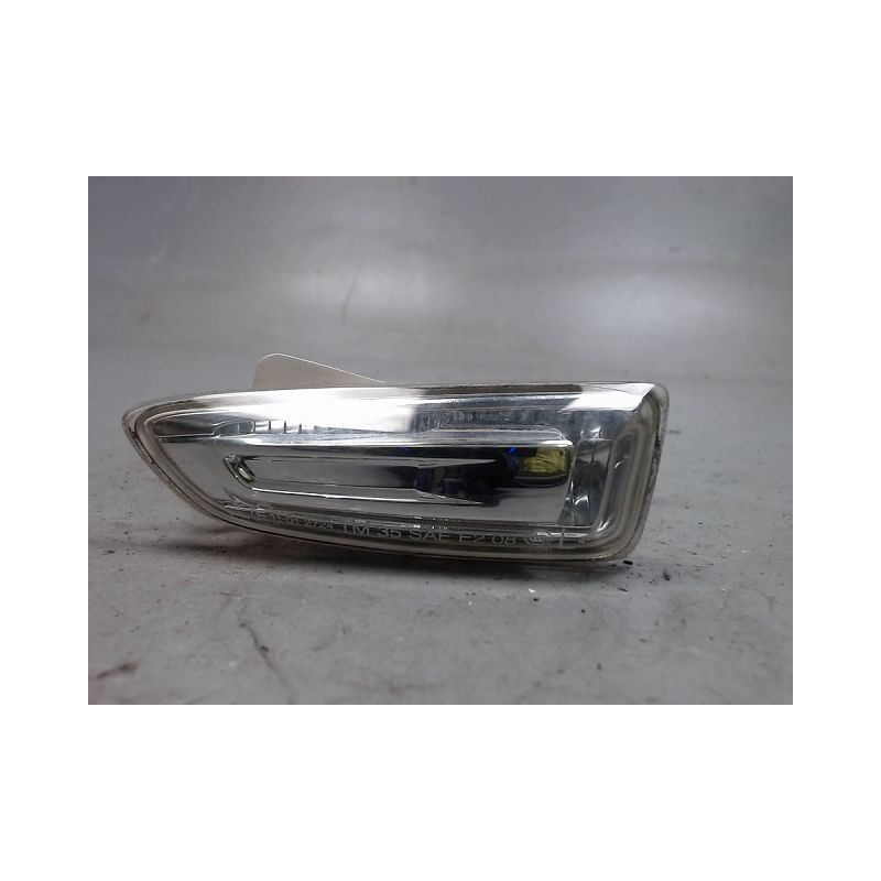 REPETITEUR AILE DROIT OPEL ASTRA