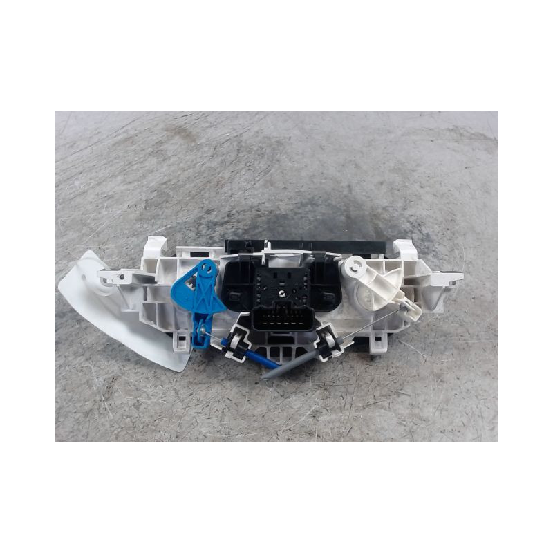 COMMANDE DE CHAUFFAGE RENAULT TWINGO