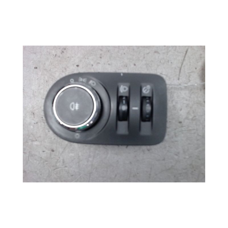 INTERIEUR COMMANDE PHARES OPEL CORSA D PHASE 2 ESS+G.P.L.