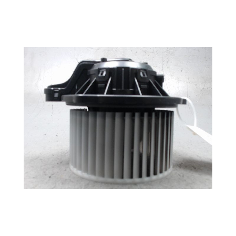 MOTEUR VENTILATEUR CHAUFFAGE HYUNDAI I20