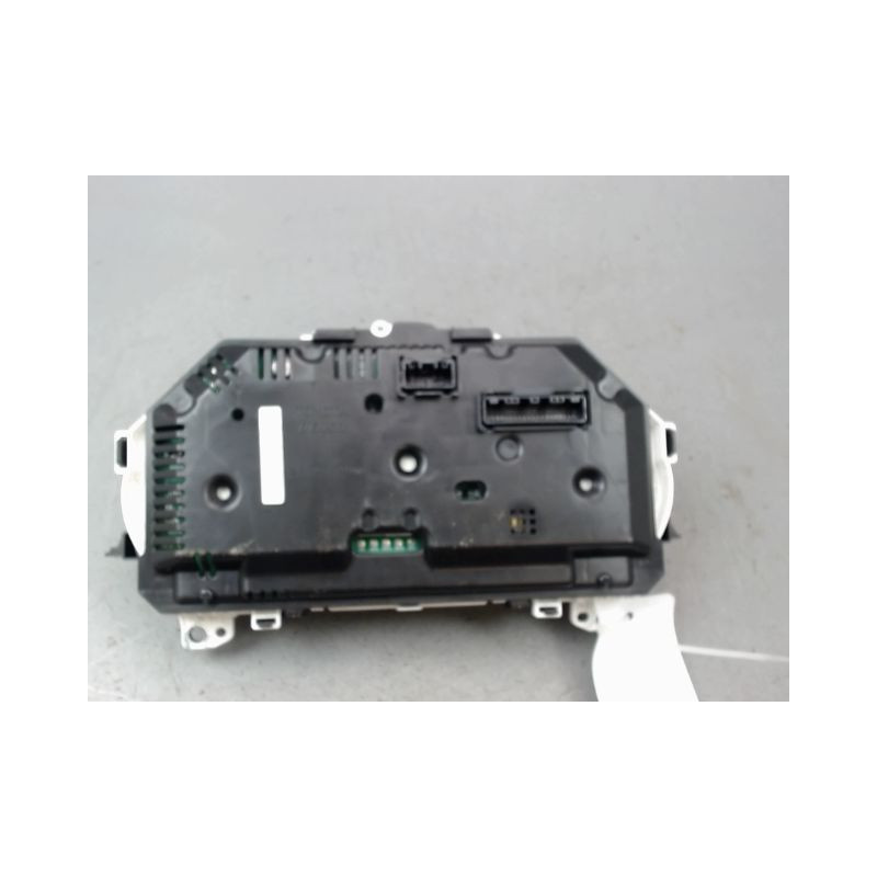 BLOC COMPTEURS TOYOTA YARIS II Phase 2 2009-2011
