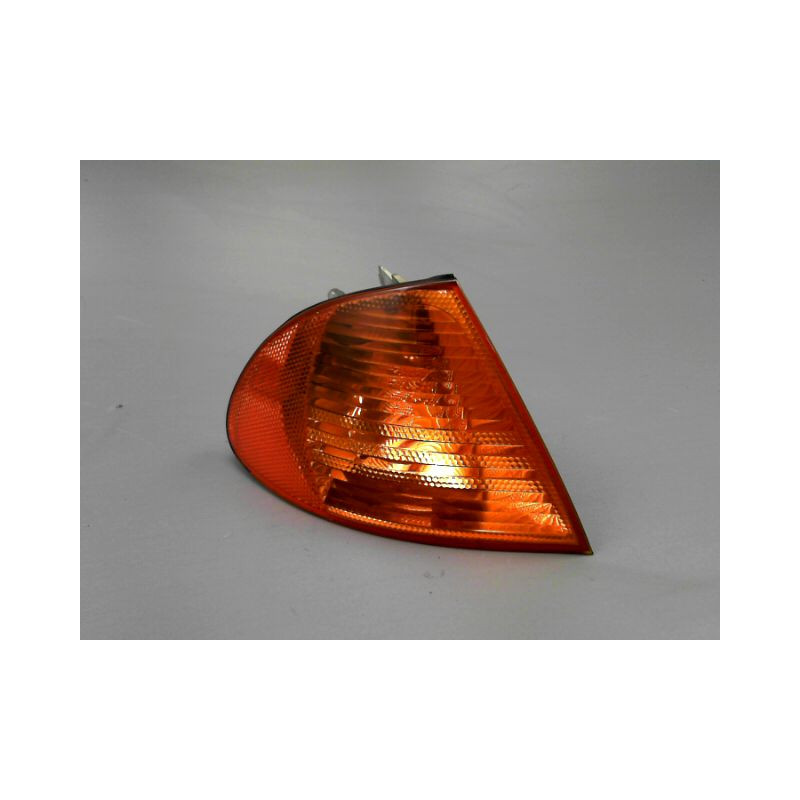 CLIGNOTANT DROIT B.M.W. SERIE 3