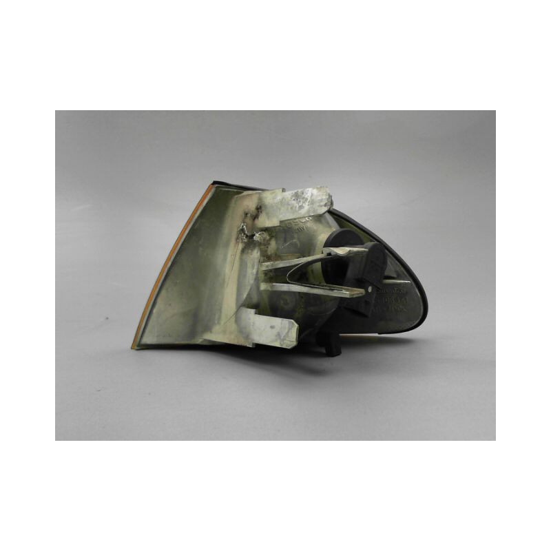 CLIGNOTANT DROIT B.M.W. SERIE 3
