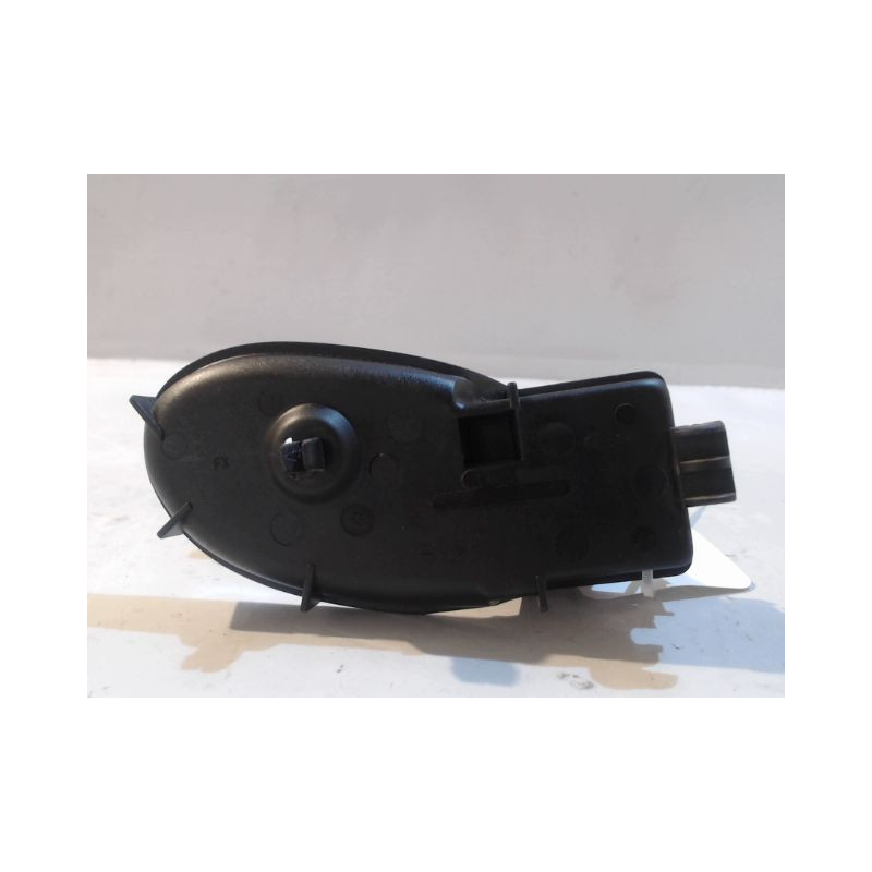 POIGNEE INTERIEURE PORTE AVANT GAUCHE FORD FOCUS 98-04