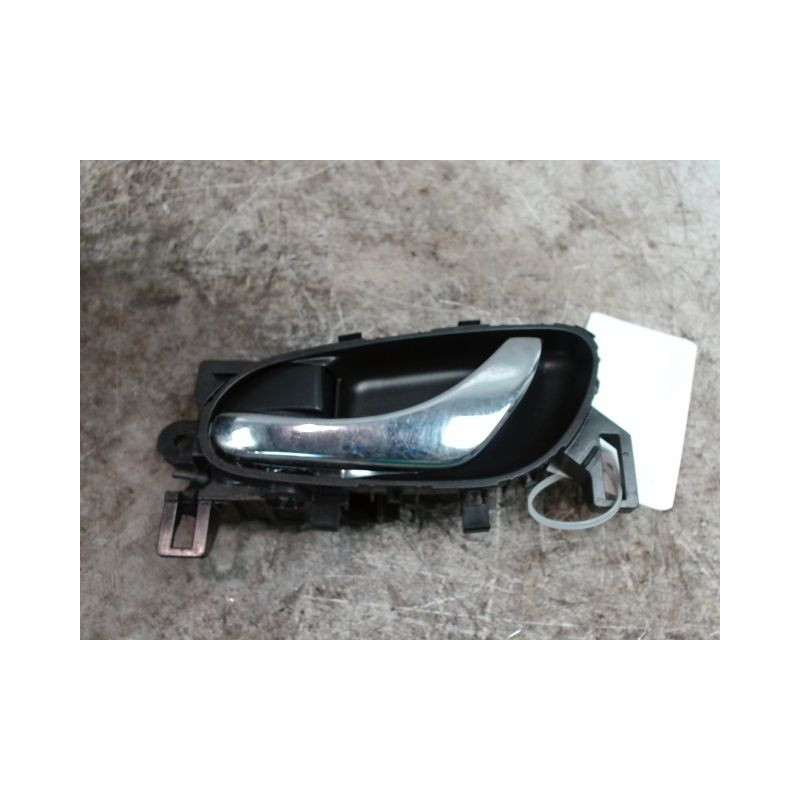 POIGNEE INTERIEURE PORTE AVANT GAUCHE NISSAN X-TRAIL