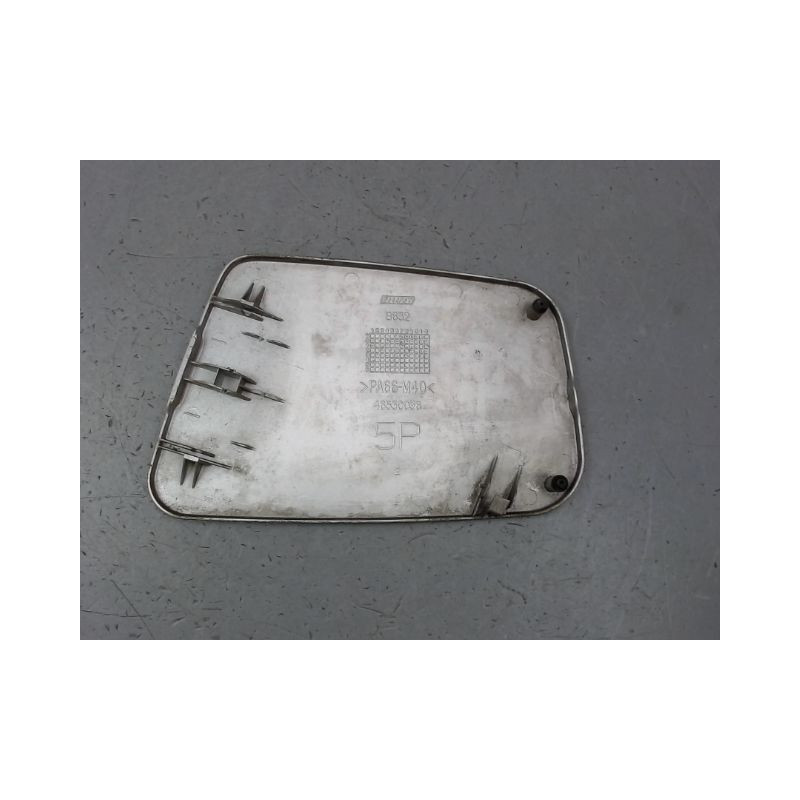VOLET DE TRAPPE CARBURANT FIAT PUNTO II Phase 2 2003-2009