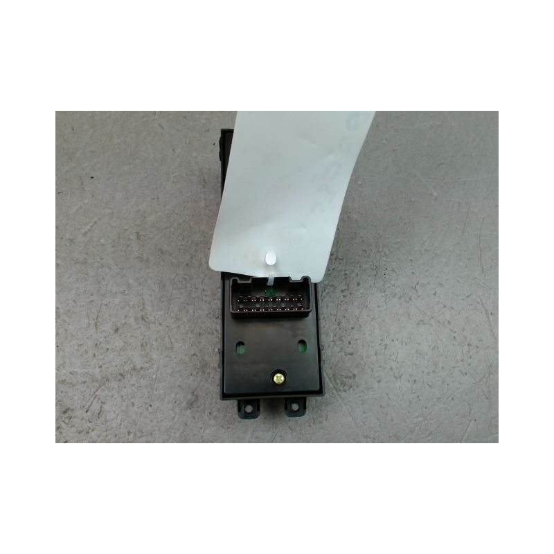 COMMANDE LEVE-GLACE PORTE AVG KIA PRO CEE D II Phase 1 2013-...