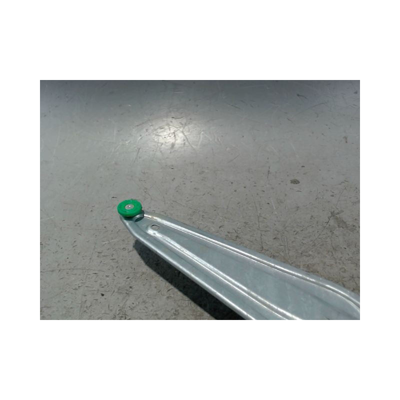 MECANISME+MOTEUR LEVE-GLACE ARRIERE DROIT TOYOTA YARIS 2005-