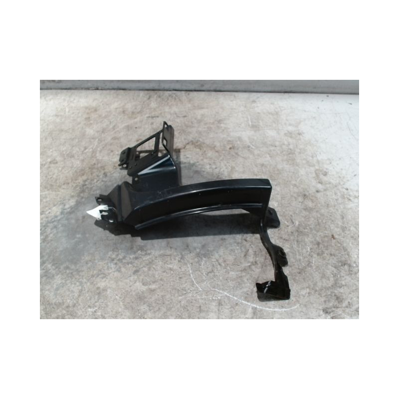 SUPPORT PARE-CHOC ARD LAND ROVER RR EVOQUE