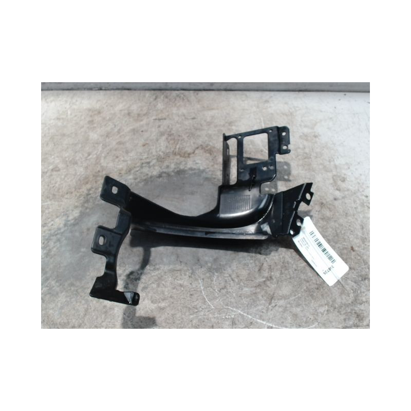 SUPPORT PARE-CHOC ARD LAND ROVER RR EVOQUE