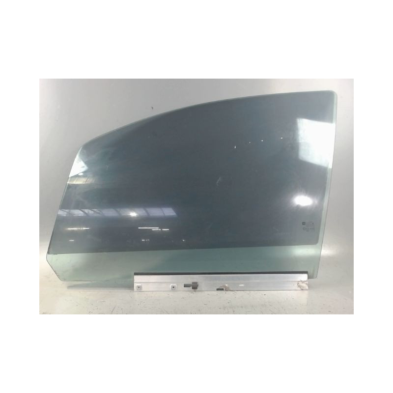 GLACE PORTE AVG OPEL ZAFIRA 2006-