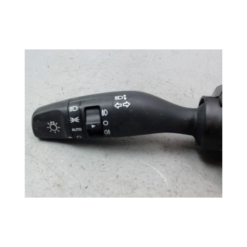COMMANDE ECLAIRAGE KIA CARENS 2002-