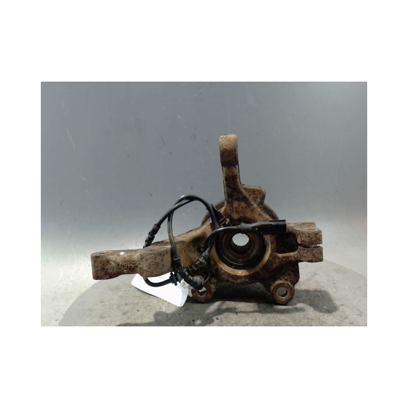 PIVOT AVANT DROIT RENAULT CLIO III 2010-