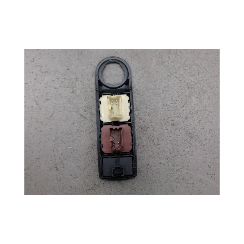 COMMANDE LEVE-GLACE PORTE AVG RENAULT CLIO