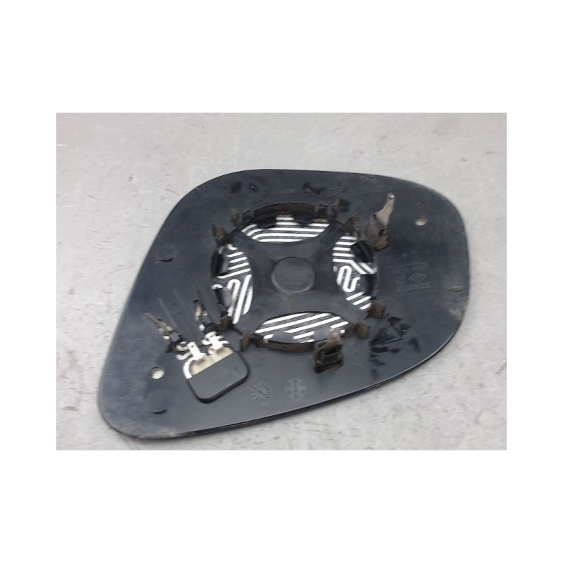 GLACE RETROVISEUR EXT D RENAULT KANGOO