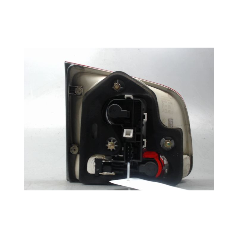 FEU ARRIERE INTERIEUR DROIT VOLKSWAGEN TOUAREG