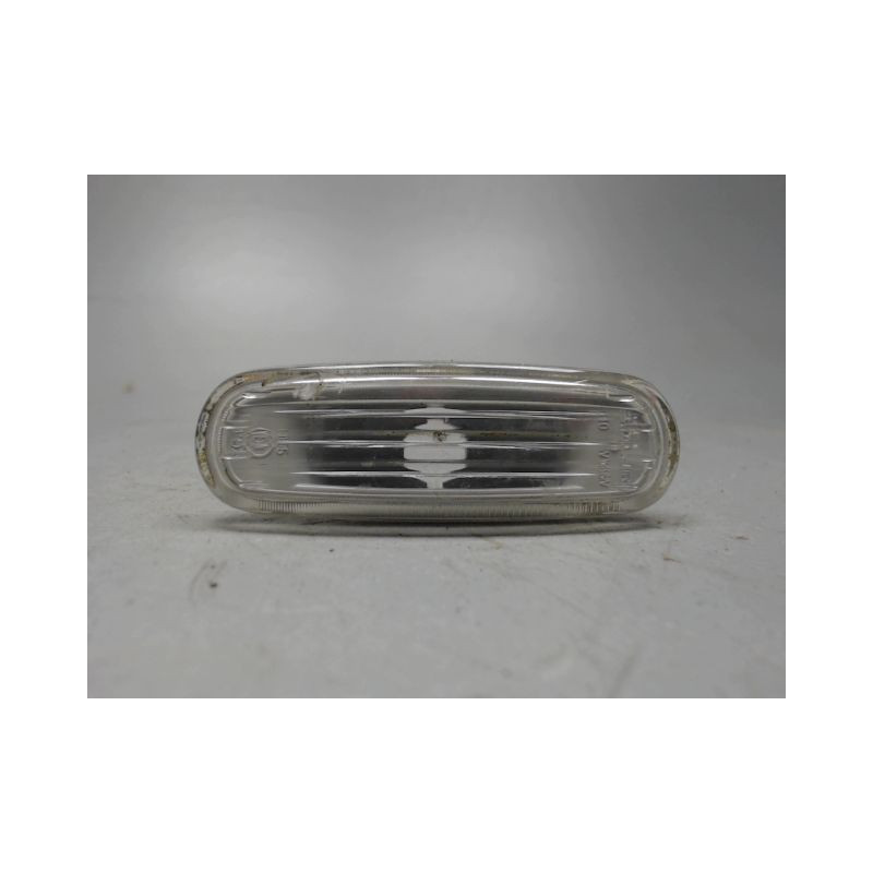 REPETITEUR AILE GAUCHE FIAT PUNTO