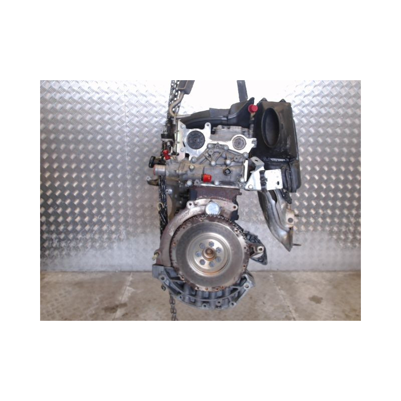 MOTEUR ESSENCE RENAULT LAGUNA 1.8 16V 