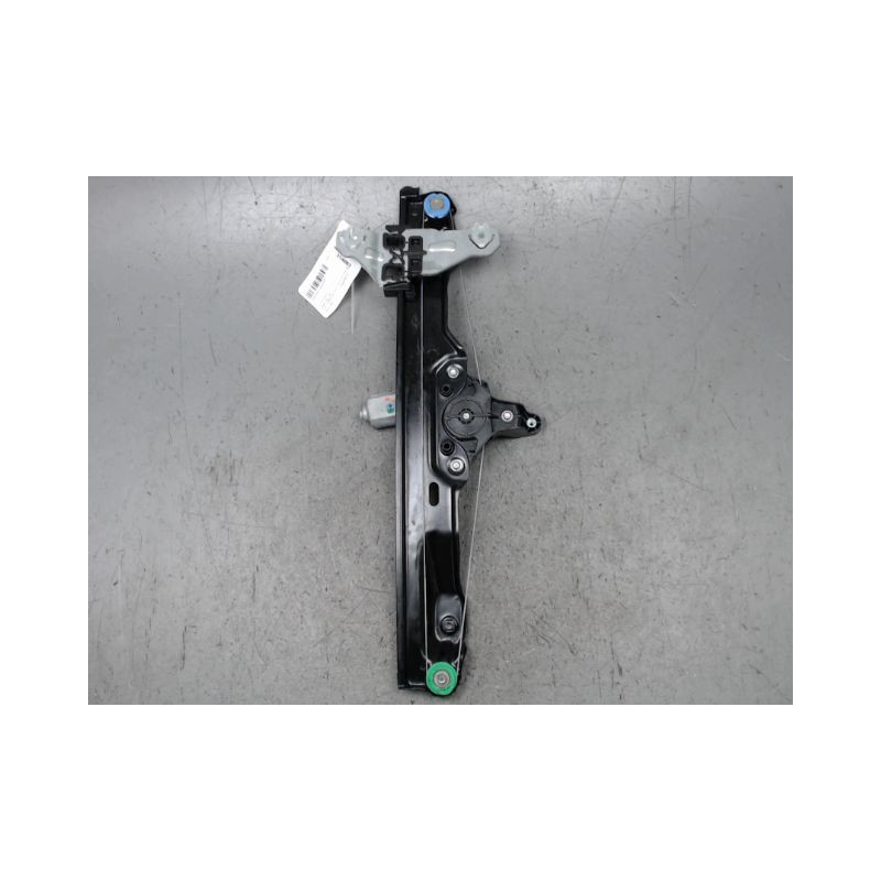 MECANISME+MOTEUR LEVE-GLACE AVANT DROIT NISSAN QASHQAI
