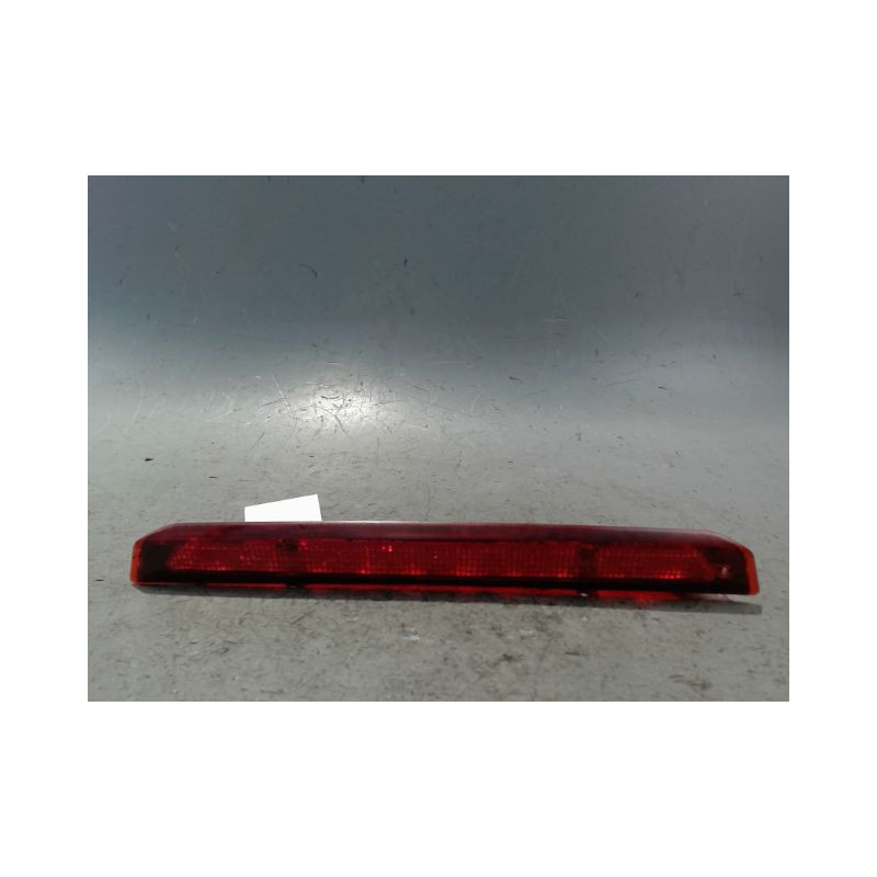 FEUX STOP SUPPLEMENTAIRE FORD C-MAX