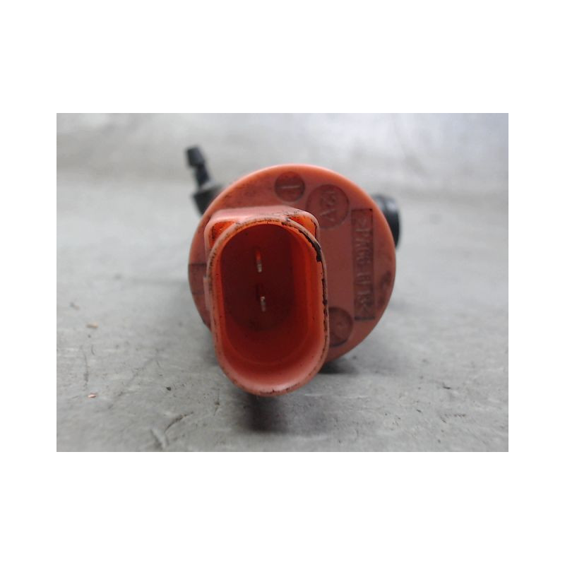 POMPE LAVE-GLACE AVANT TOYOTA YARIS 2005-