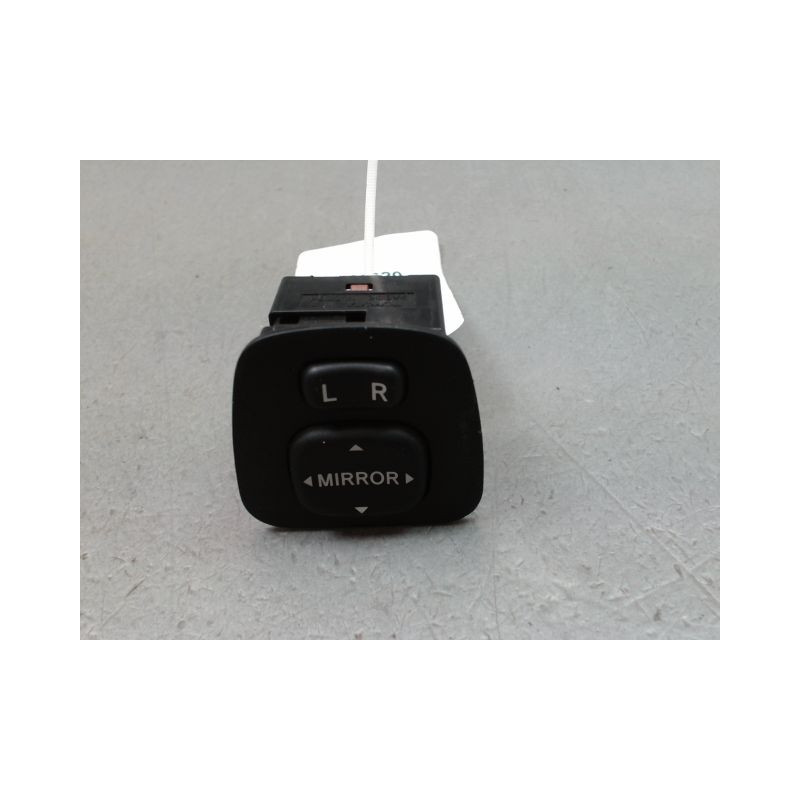 COMMANDE RETROVISSEUR EXTERIEUR ELECTRIQUE TOYOTA AYGO 5P