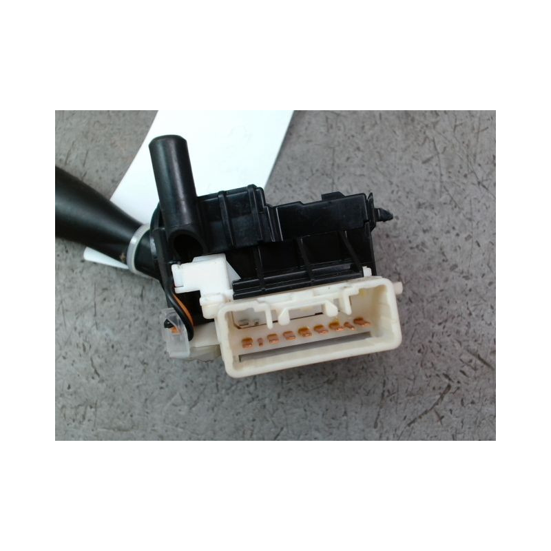 COMMANDE ECLAIRAGE SUZUKI SPLASH 2008-2012