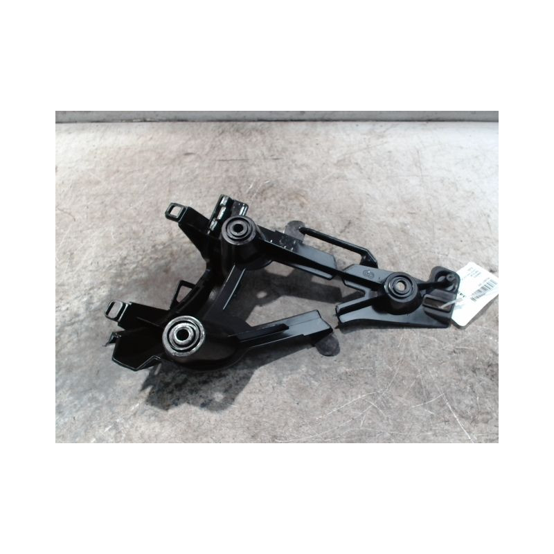 SUPPORT PARE-CHOC ARD PEUGEOT 2008
