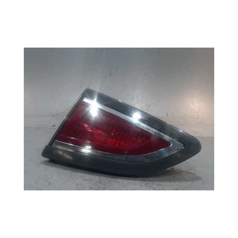 FEU ARRIERE INTERIEUR DROIT RENAULT MEGANE