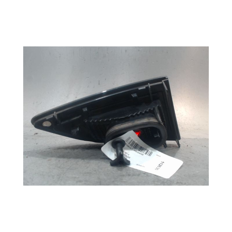 FEU ARRIERE INTERIEUR DROIT RENAULT MEGANE