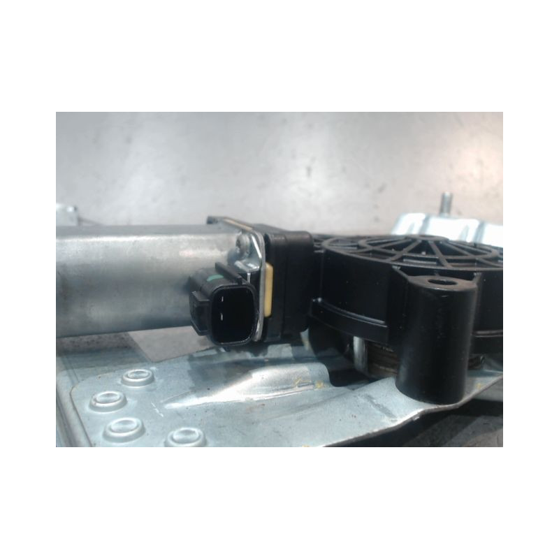 MECANISME+MOTEUR LEVE-GLACE AVANT DROIT DACIA SANDERO
