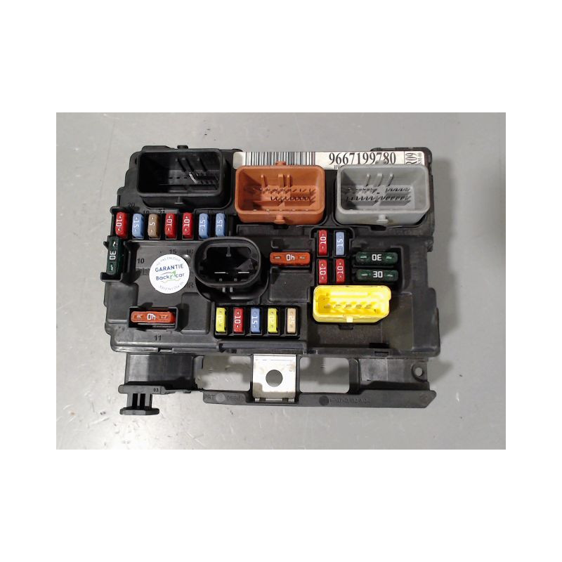 BOITE A FUSIBLES CITROEN C3