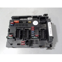 BOITE A FUSIBLES PEUGEOT 307
