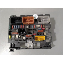 BOITE A FUSIBLES CITROEN C4