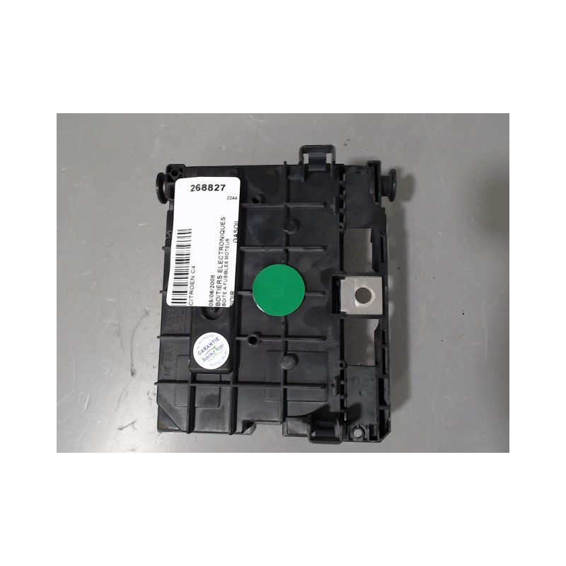 BOITE A FUSIBLES CITROEN C4