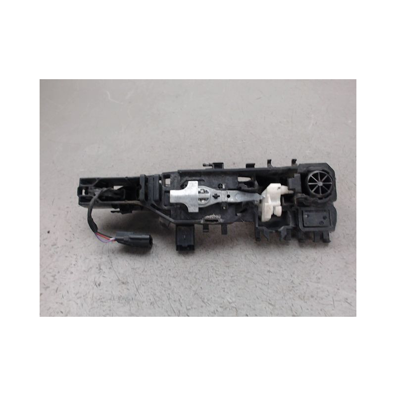 POIGNEE EXTERIEURE PORTE AVANT DROIT RENAULT MEGANE