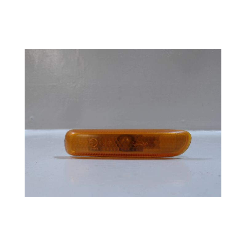 REPETITEUR AILE DROIT B.M.W. SERIE 3