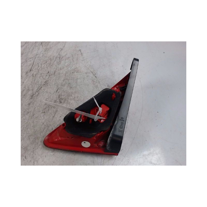 FEU ARRIERE INTERIEUR GAUCHE PEUGEOT 3008 2009-